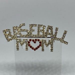 Brooch preloved (261)